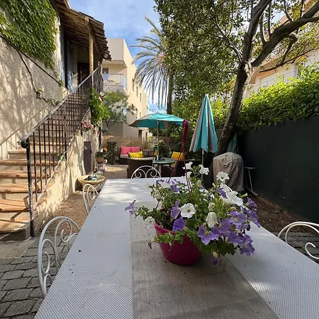 Διαμέρισμα Charming In Historical House *